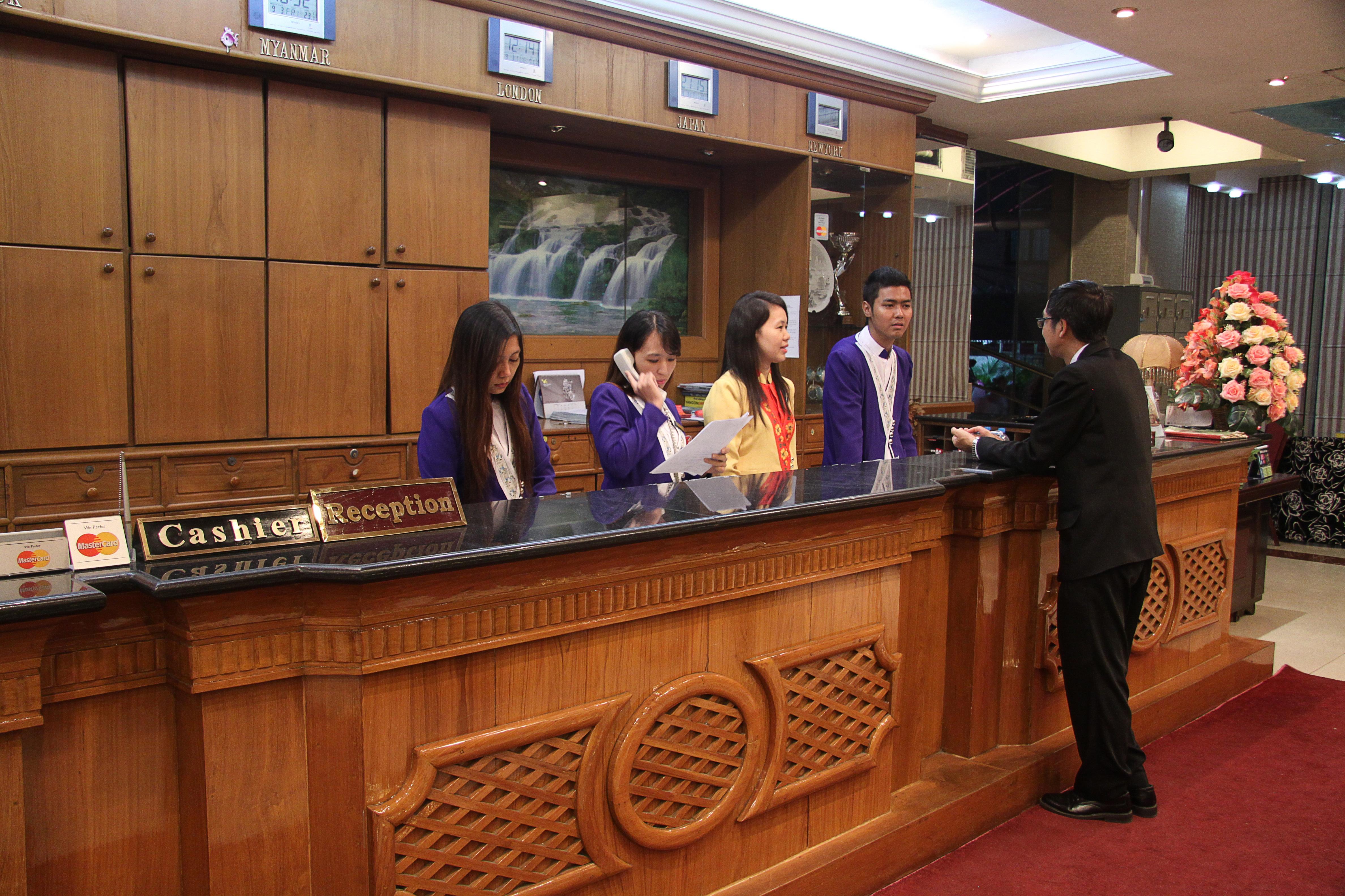 Excel Treasure Hotel Yangon Exterior photo